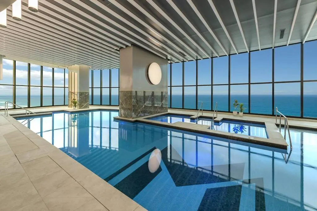 Beach Front Sky Home - Floor 35 Gold Coast Apartment